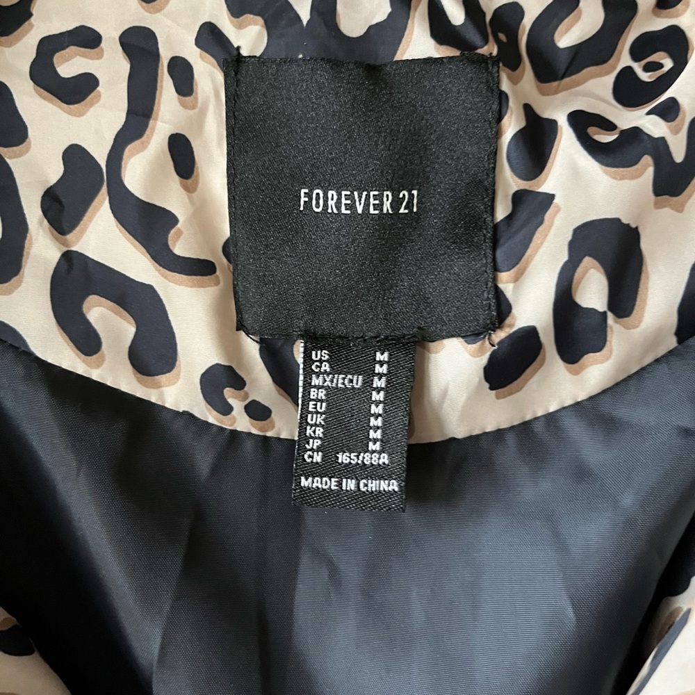 leopard puffer jacket - Picture 4 of 5
